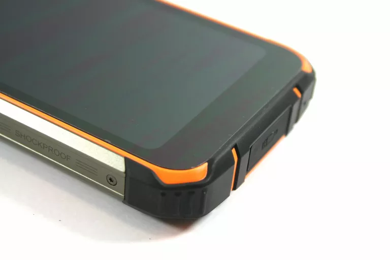 telefon-komorkowy-doogee-s59-pronie-czyta-sim-stan-uszkodzony