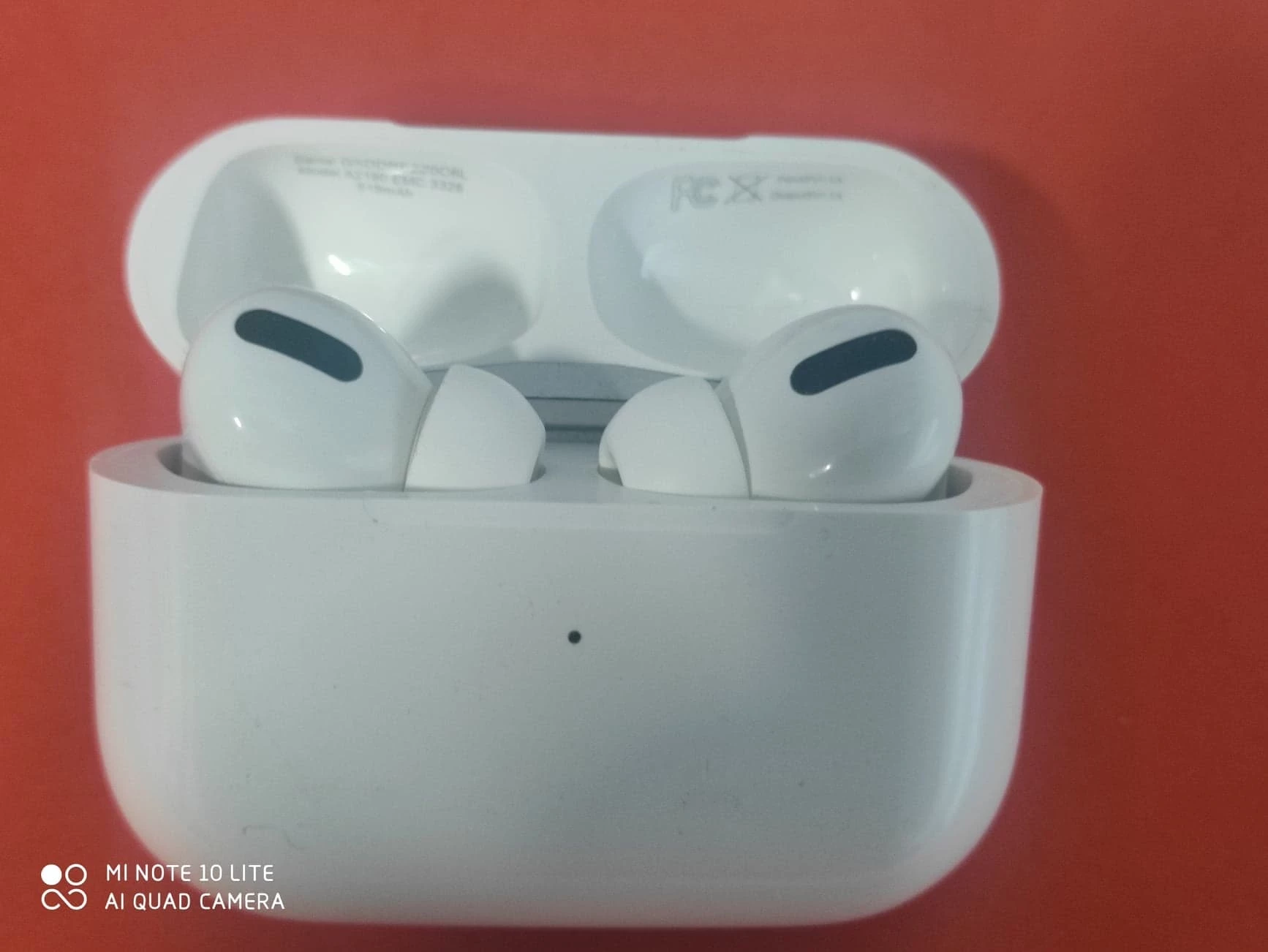 sluchawki-apple-airpods-pro-a2190-uszkodzone-marka-apple