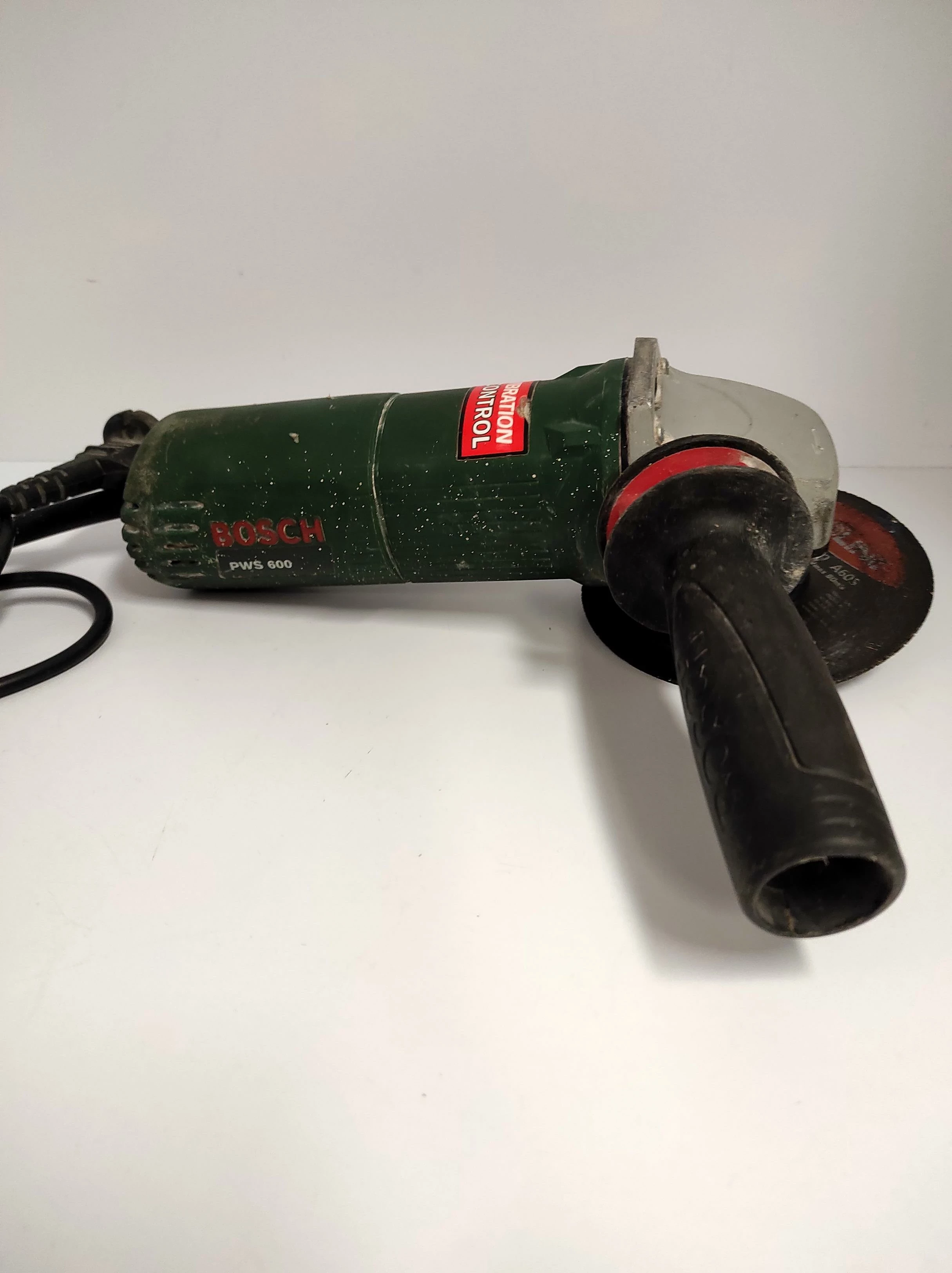 szlifierka-katowa-bosch-pws-600-marka-bosch