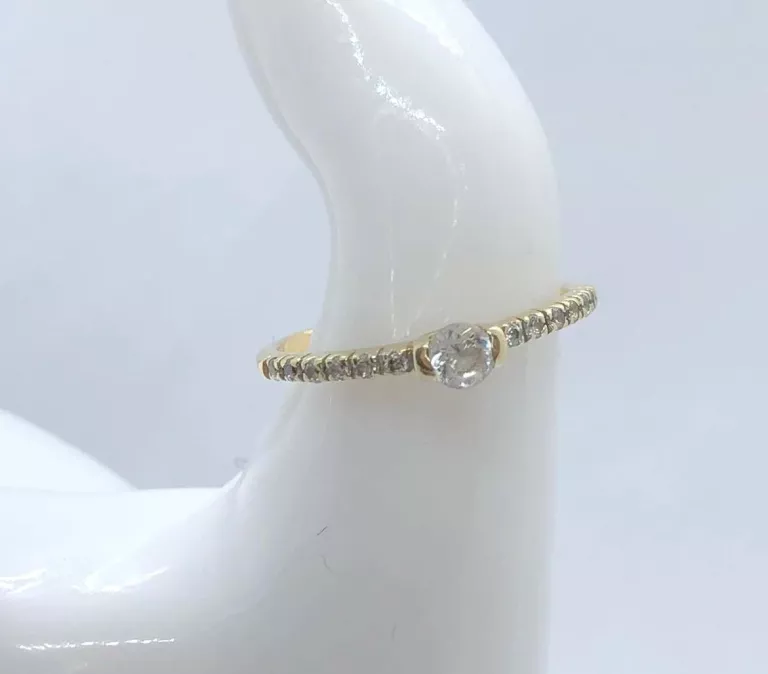 delikatny-zloty-pierscionek-585132gr14-stan-uzywany