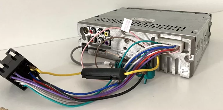 radio-samochodowe-peiying-py9348-rodzaje-odtwarzanych-nosnikow-usb