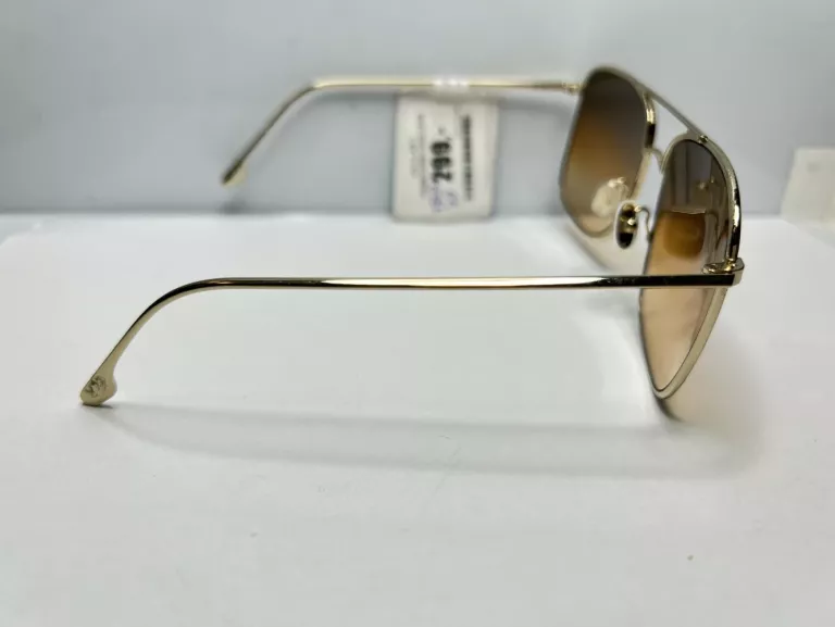 OKULARY PRZECWISŁONECZNE VICTORIA BECKHAM VB202S