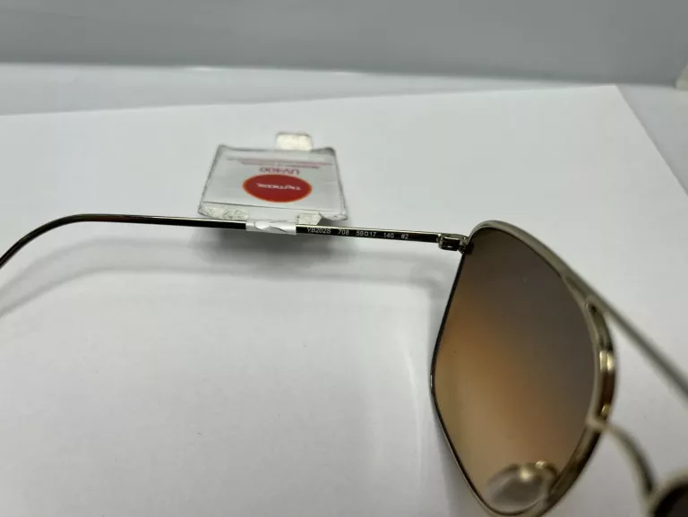 OKULARY PRZECWISŁONECZNE VICTORIA BECKHAM VB202S