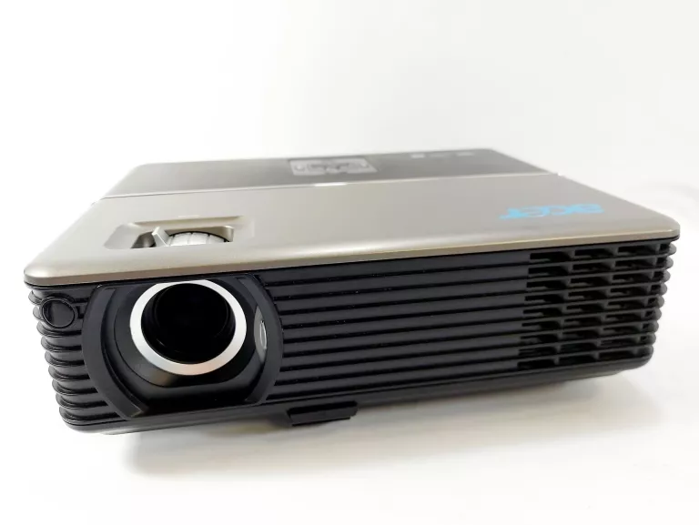 PROJEKTOR ACER P5370W MODEL DWX0714 ETUI