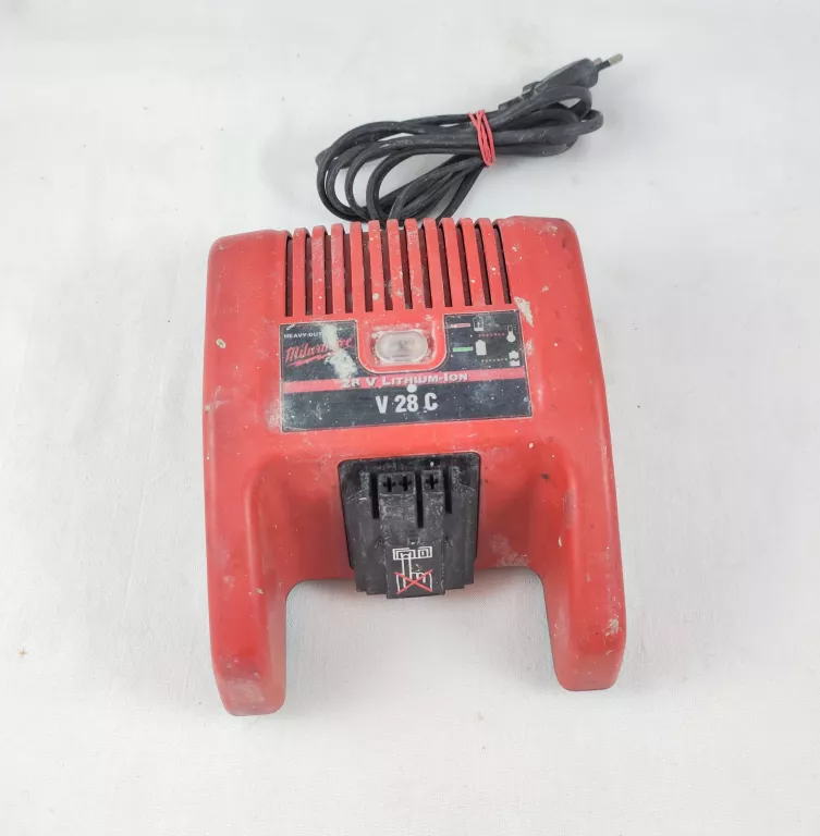 MŁOTOWIERTARKA MILWAUKEE V28HX HD 3.0AH 28V AKU