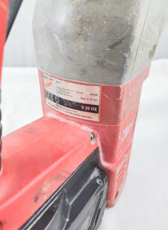 MŁOTOWIERTARKA MILWAUKEE V28HX HD 3.0AH 28V AKU