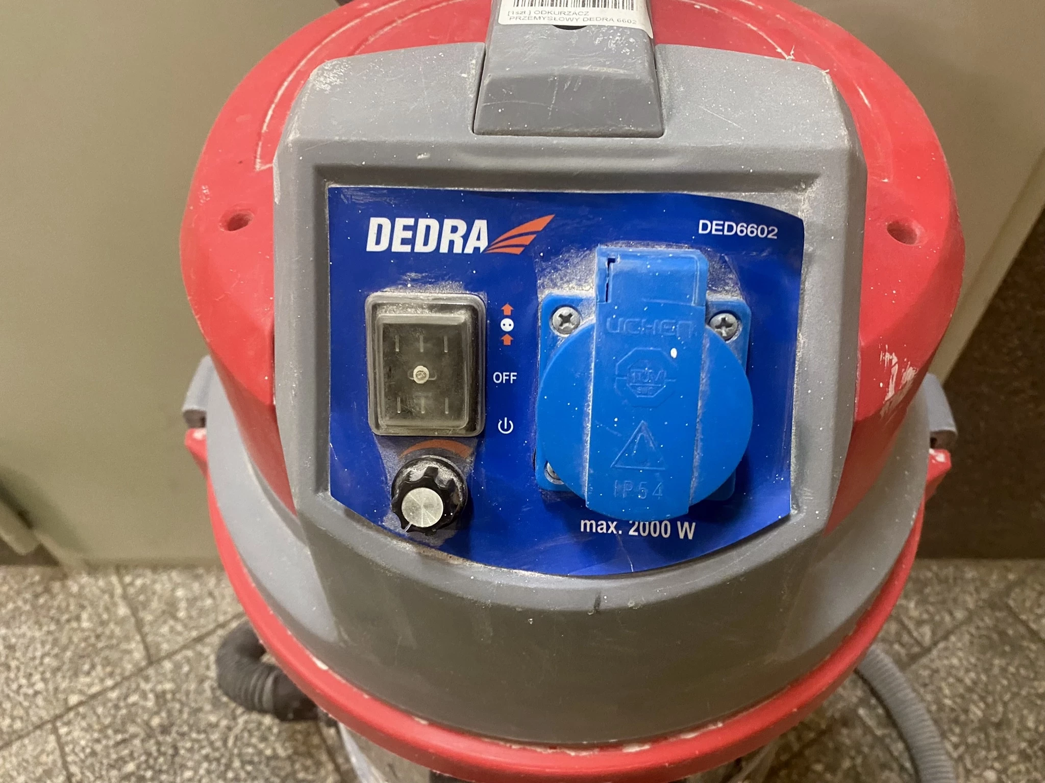 odkurzacz-przemyslowy-dedra-6602-orurowanie-stan-uzywany