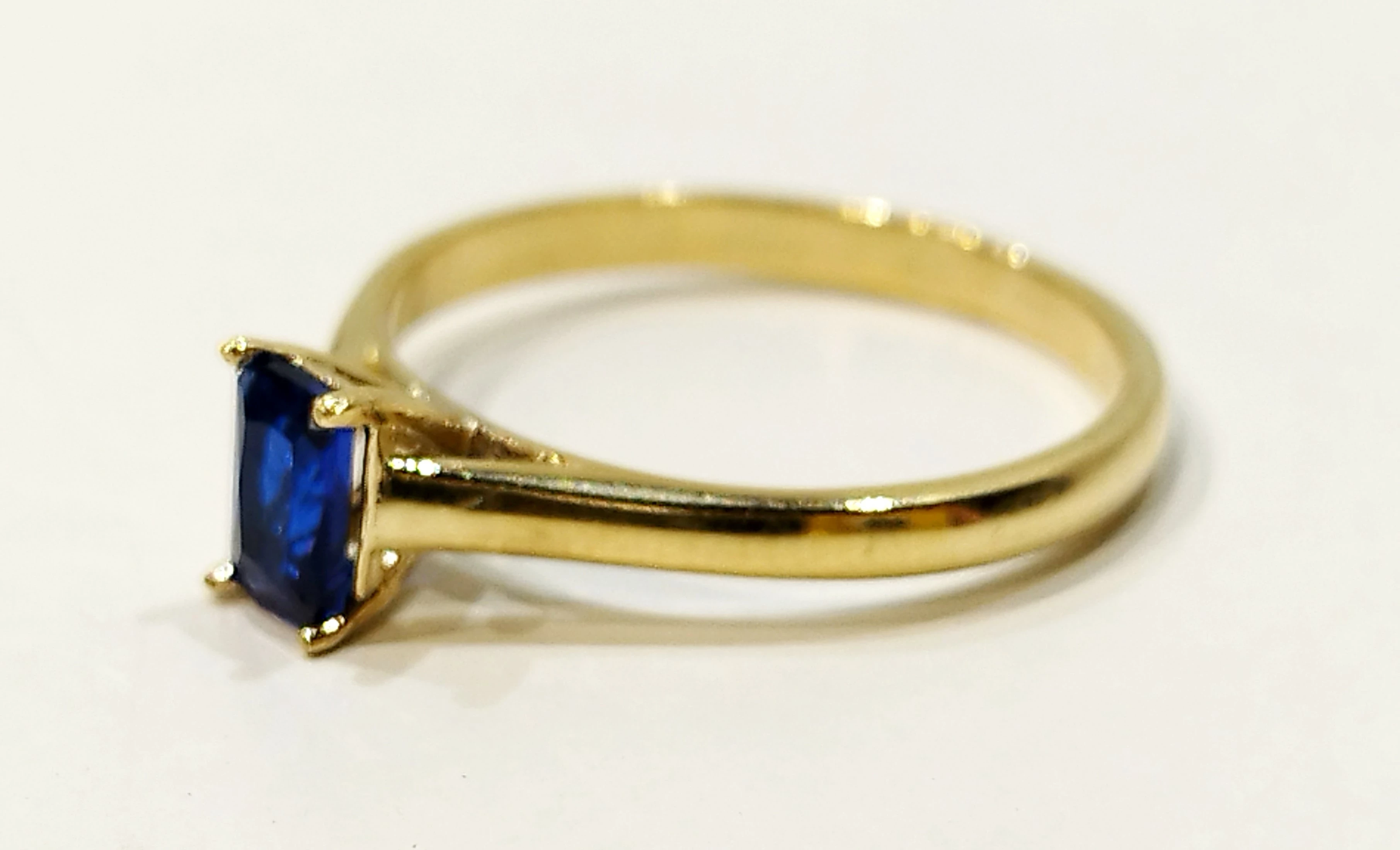 pierscionek-niebieskie-oczko-585-269g-r19-material-15835-2