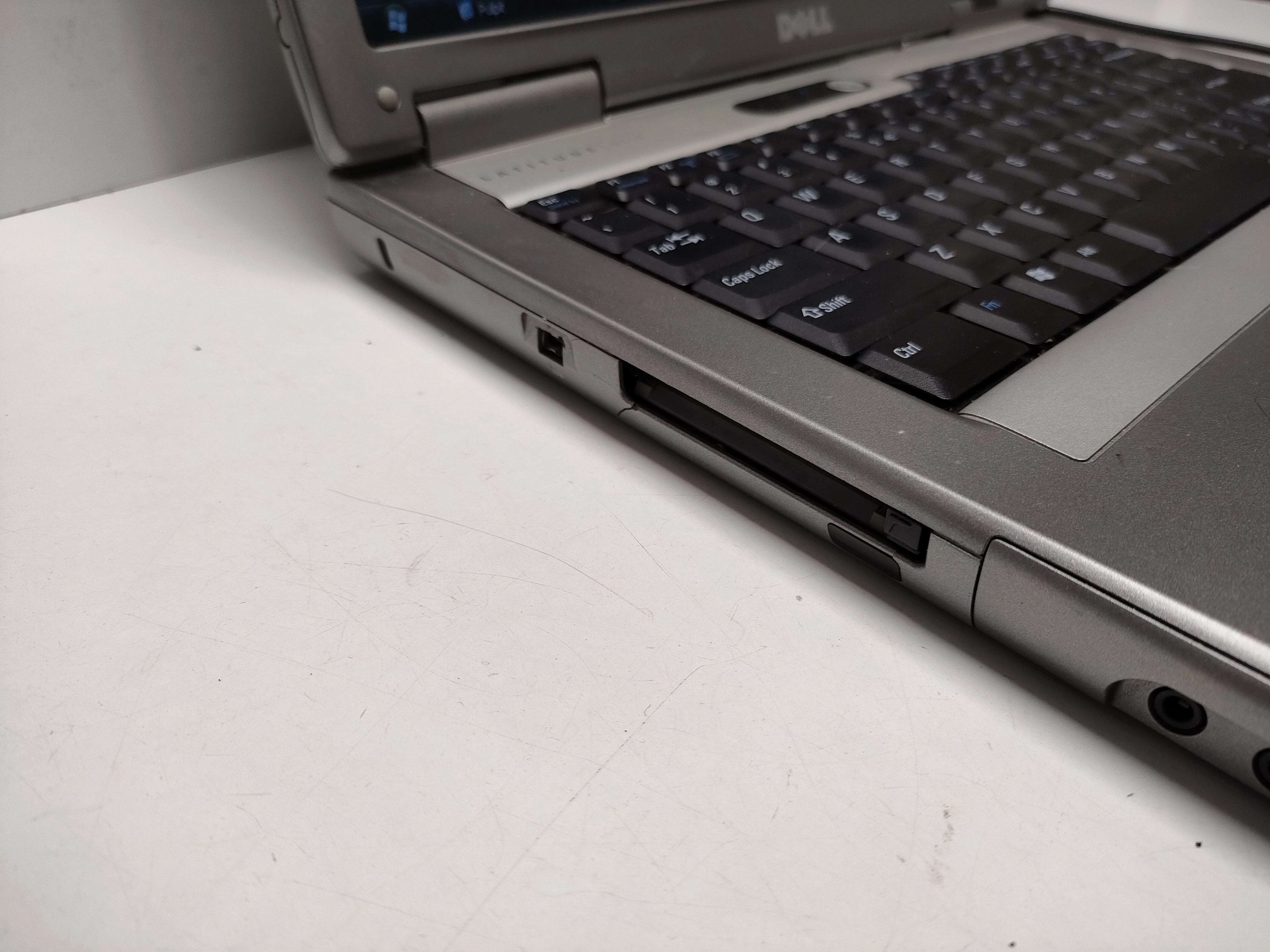 laptop-dell-latitude-d510-40gb-hdd-1gb-ram-stan-uzywany