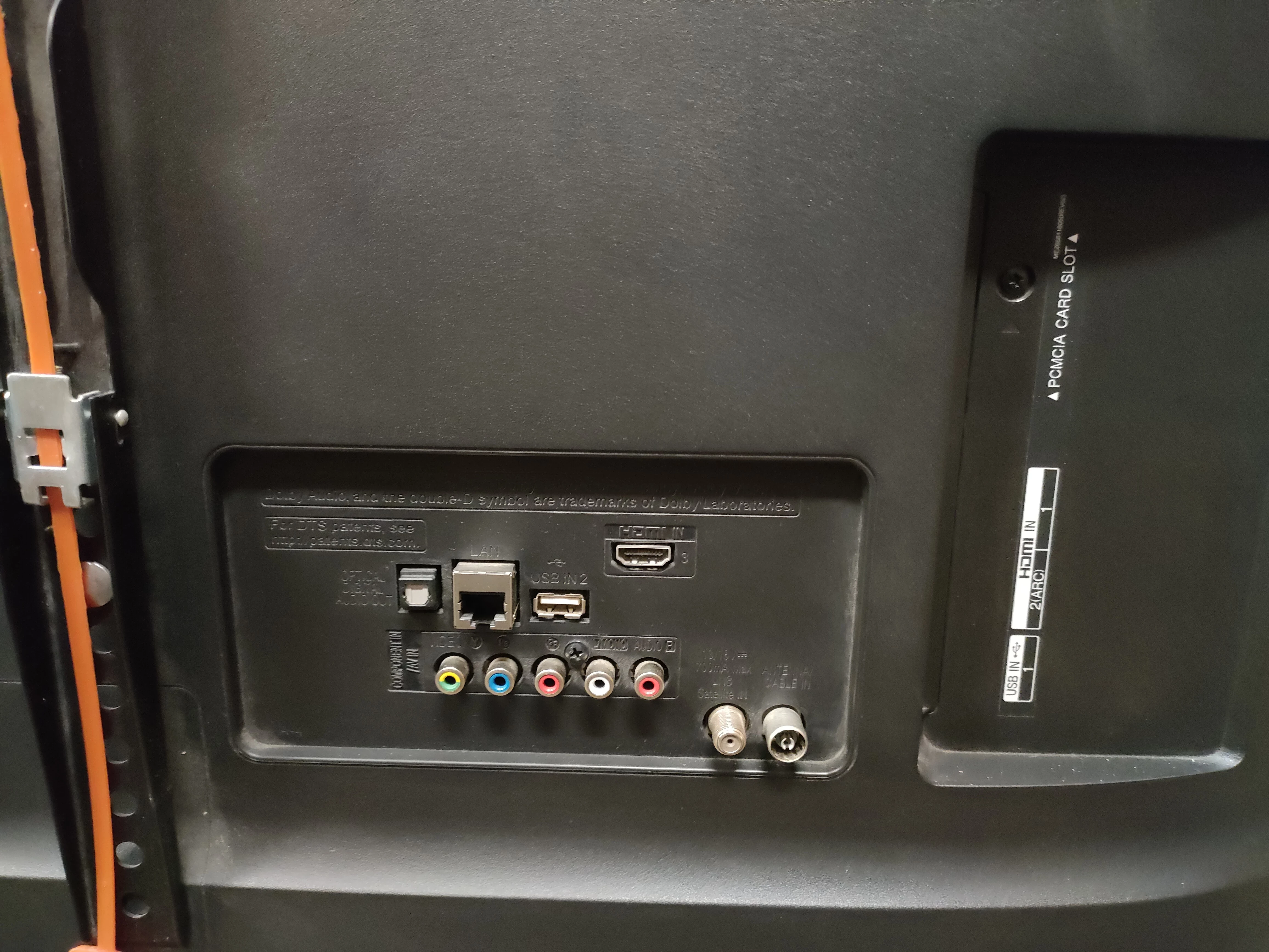 telewizor-lg-43uk6300-at-at-polecam-at-at-typ-telewizora-led