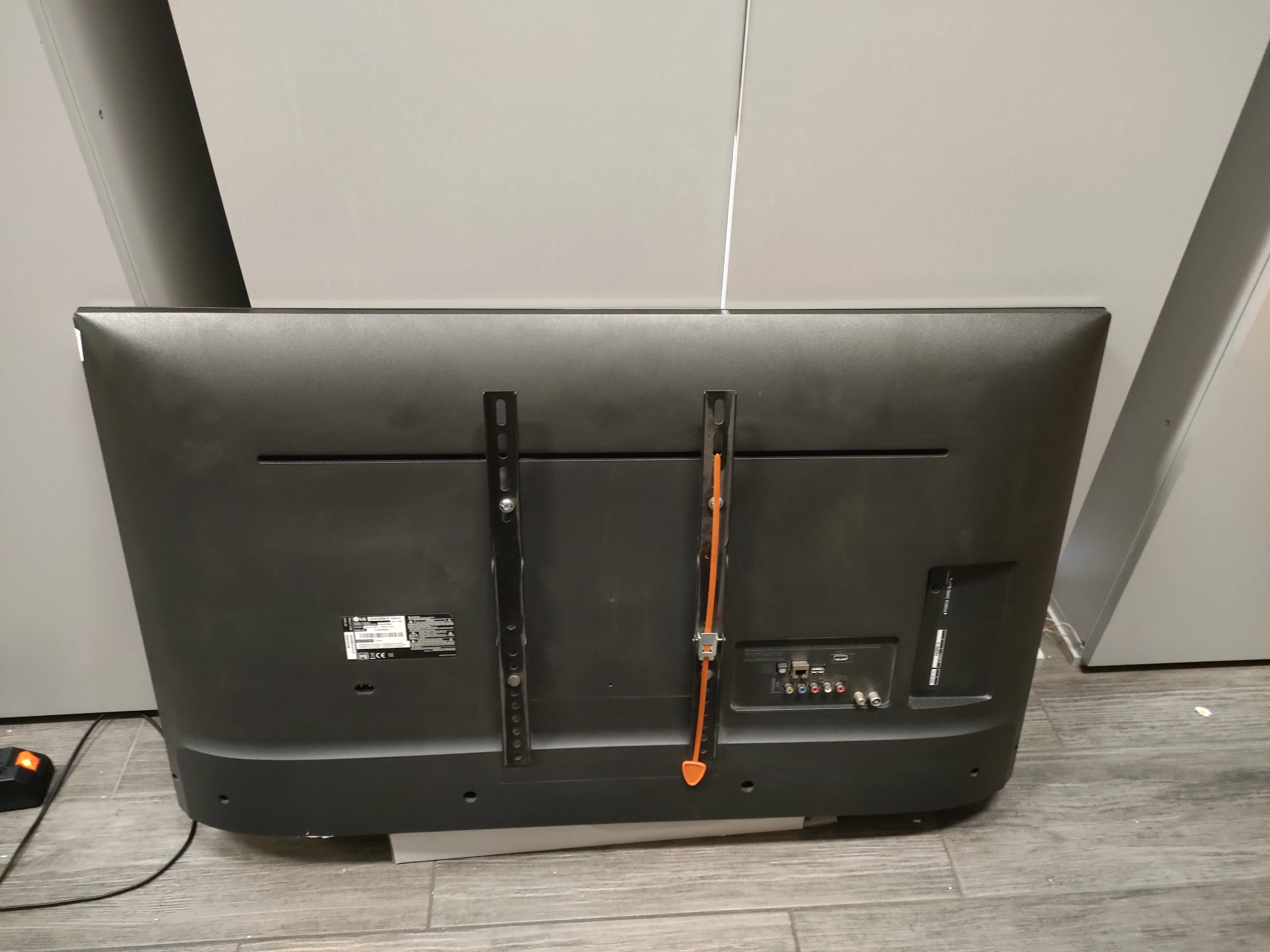 telewizor-lg-43uk6300-at-at-polecam-at-at-kod-producenta-43uk6300plb