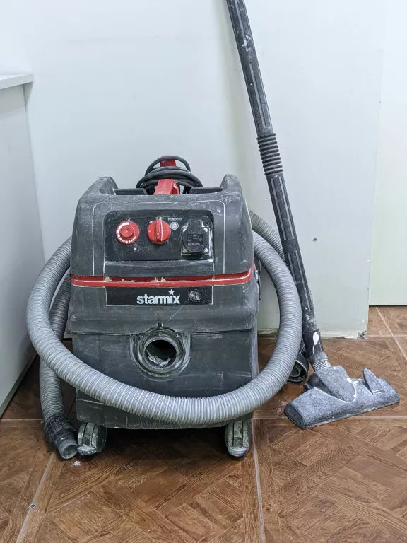 ODKURZACZ PRZEMYSŁOWY STARMIX ARDL-1425 + RURY