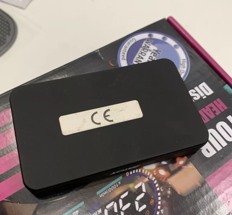 PROJEKTOR HUD OBD 2 WYŚWIETLACZ LCD NA SZYBĘ AUTA
