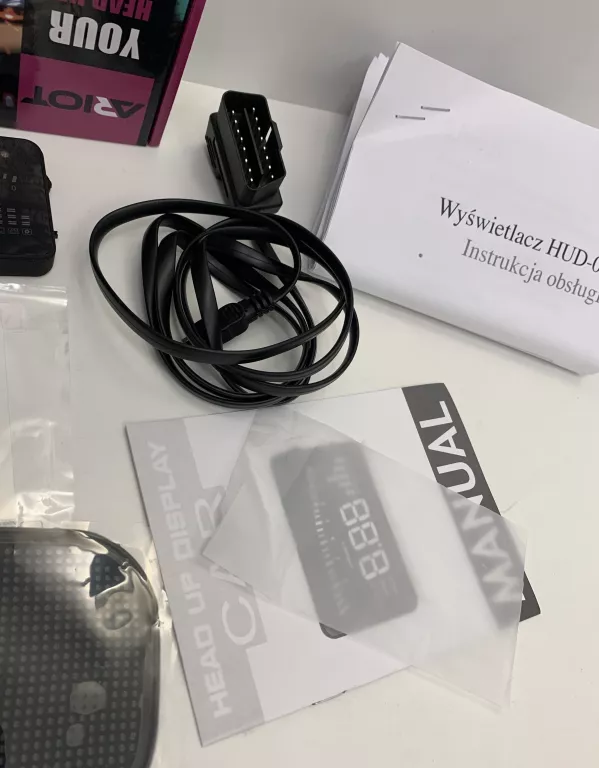 PROJEKTOR HUD OBD 2 WYŚWIETLACZ LCD NA SZYBĘ AUTA