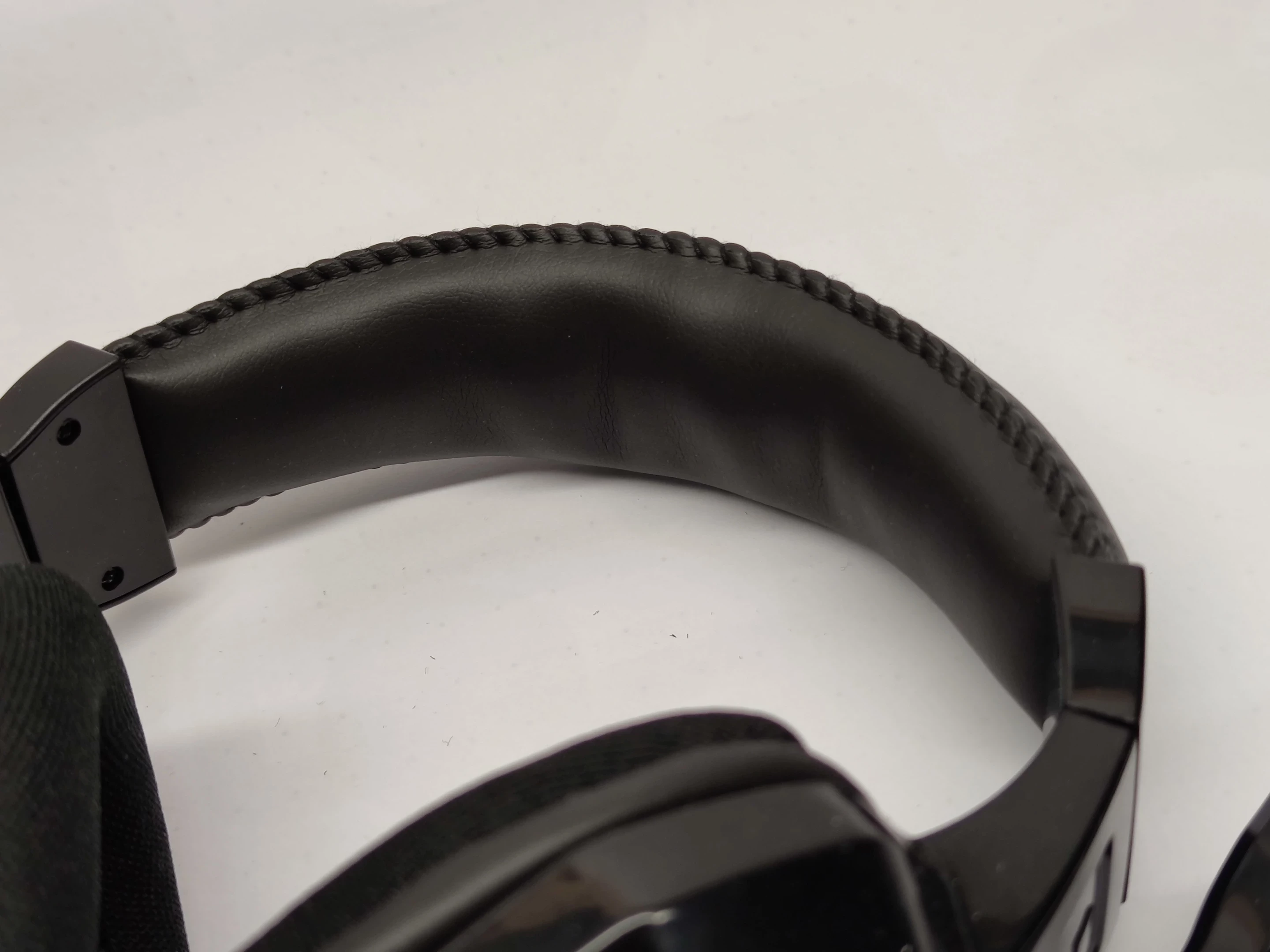 sluchawki-genesis-argon-120-kod-producenta-nsg-1438