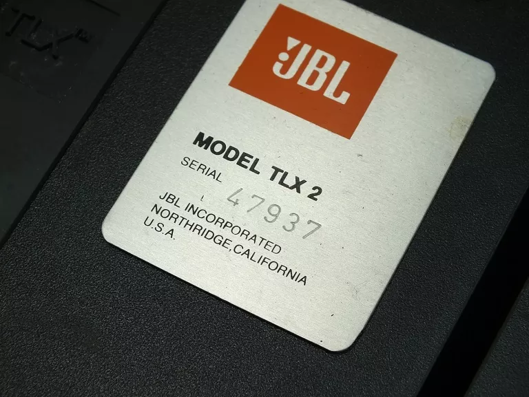 KOLUMNY JBL TLX2