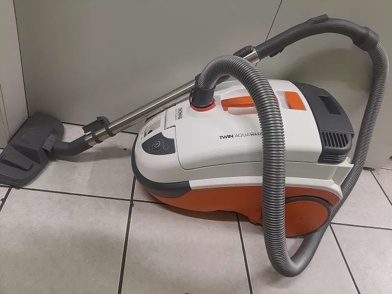 ODKURZACZ PIORĄCY THOMAS TWIN AQUAWASH PET