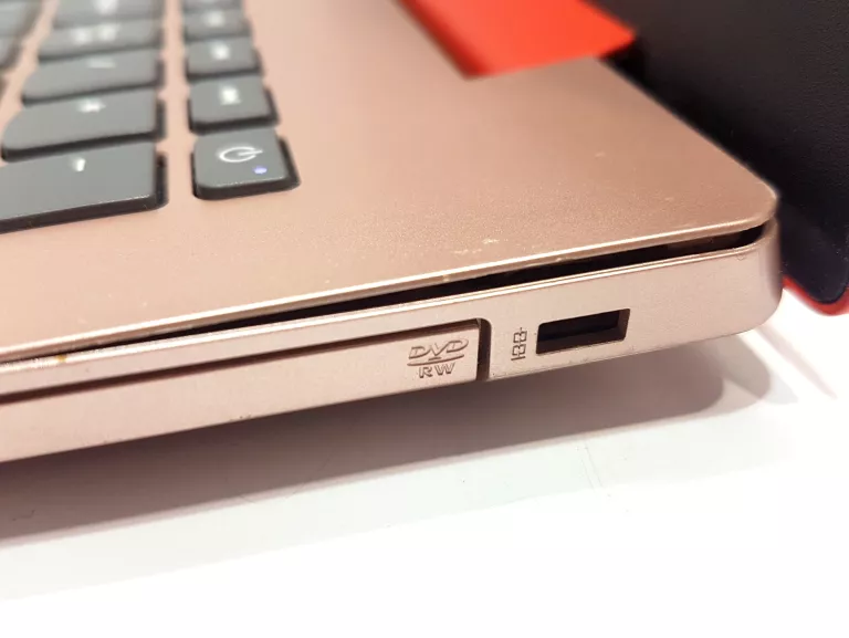 LAPTOP LENOVO IDEAPAD 330-15IGM 250 GB DYSK 4GB
