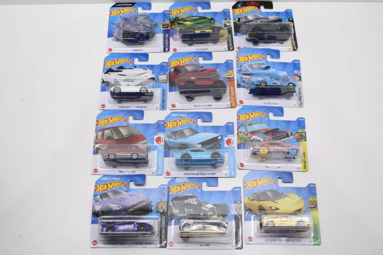ZESTAW RESORAKÓW HOT WHEELS 12 SZTUK
