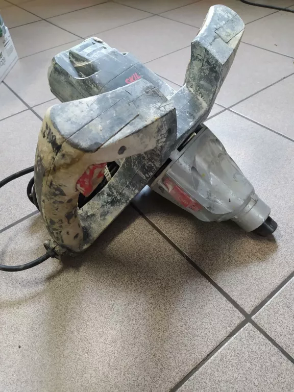 MIESZADŁO SKIL 1400W + MIESZALNIK