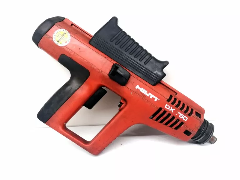 OSADZAK / GWOŹDZIARKA HILTI DX 750