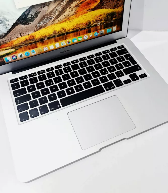 LAPTOP APPLE MACBOOK AIR 2017