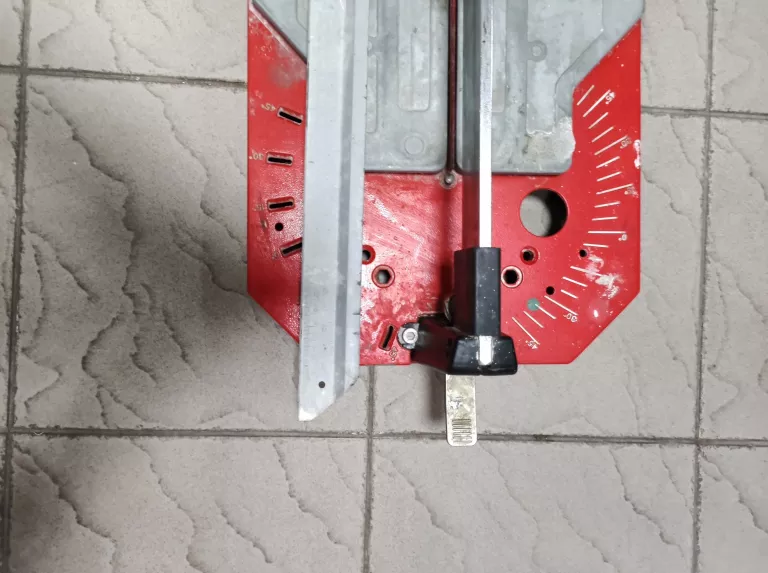 MASZYNA DO CIĘCIA PŁYTEK RUBI TP-93-S