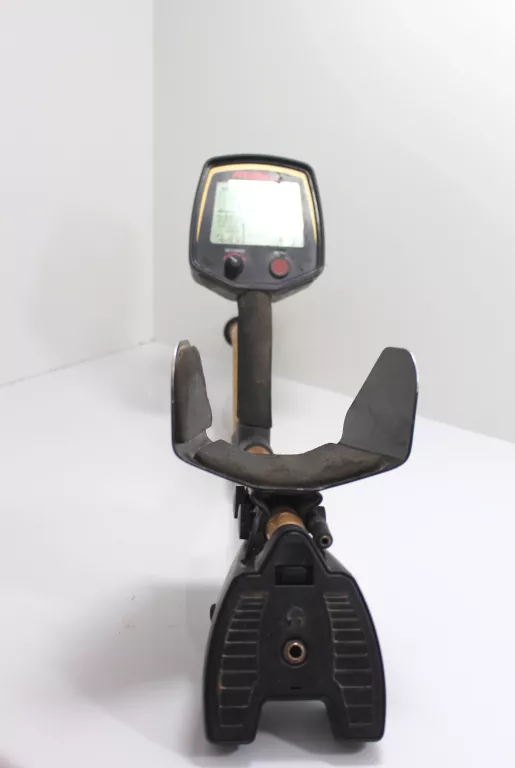 wykrywacz-metali-fisher-f75-marka-fisher