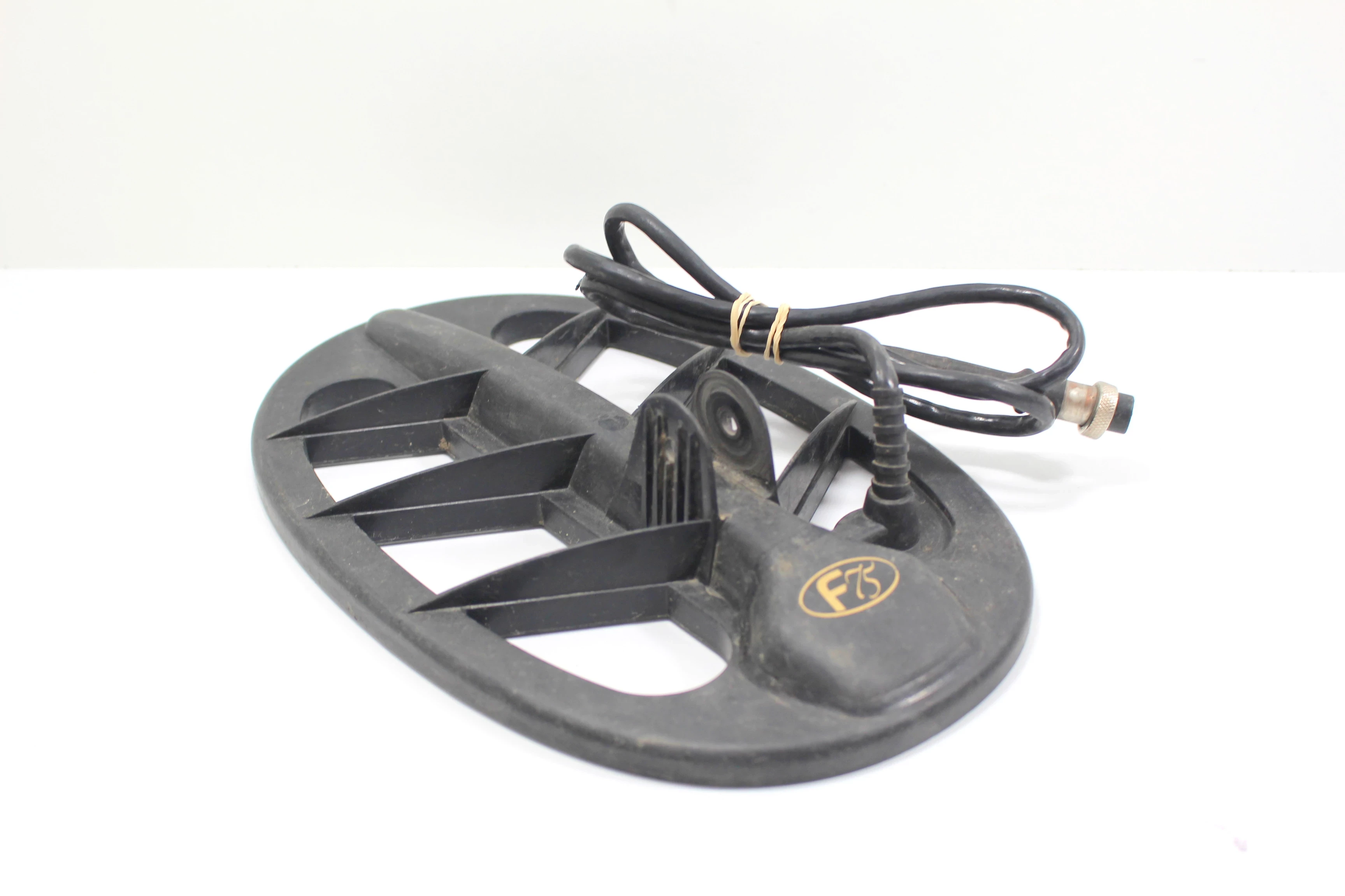 wykrywacz-metali-fisher-f75-marka-fisher