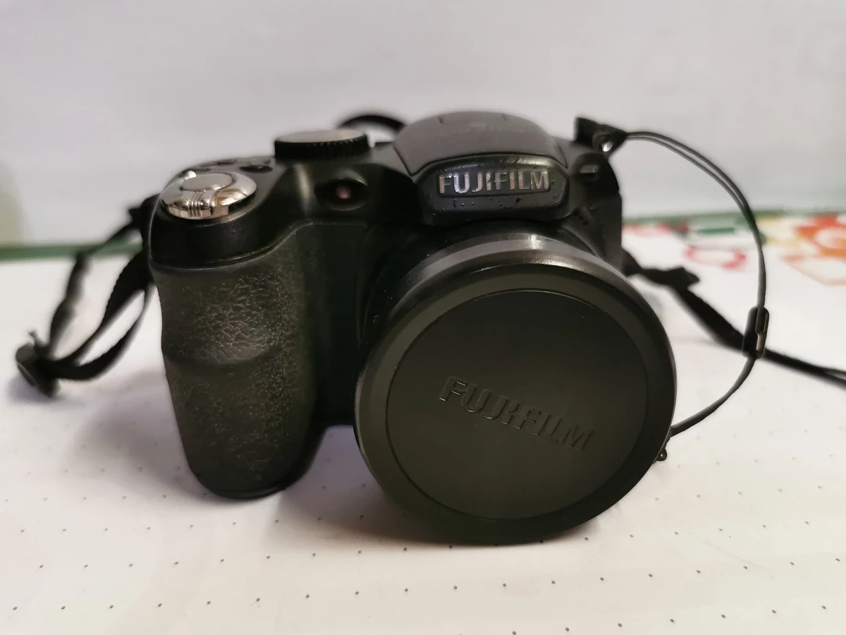 aparat-fujifilm-finepix-s2950-14-mpix-torba-stan-uzywany