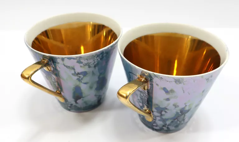 piekny-serwis-wawel-marmurek-dzbanek-filizanki-stan-nie-wymaga-renowacji