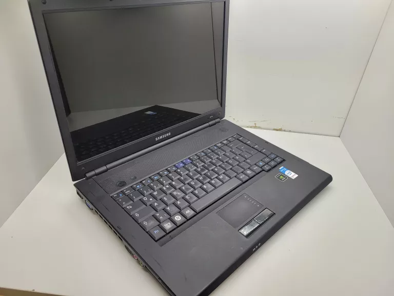 LAPTOP SAMSUNG R70 + ŁAD KLEJONA