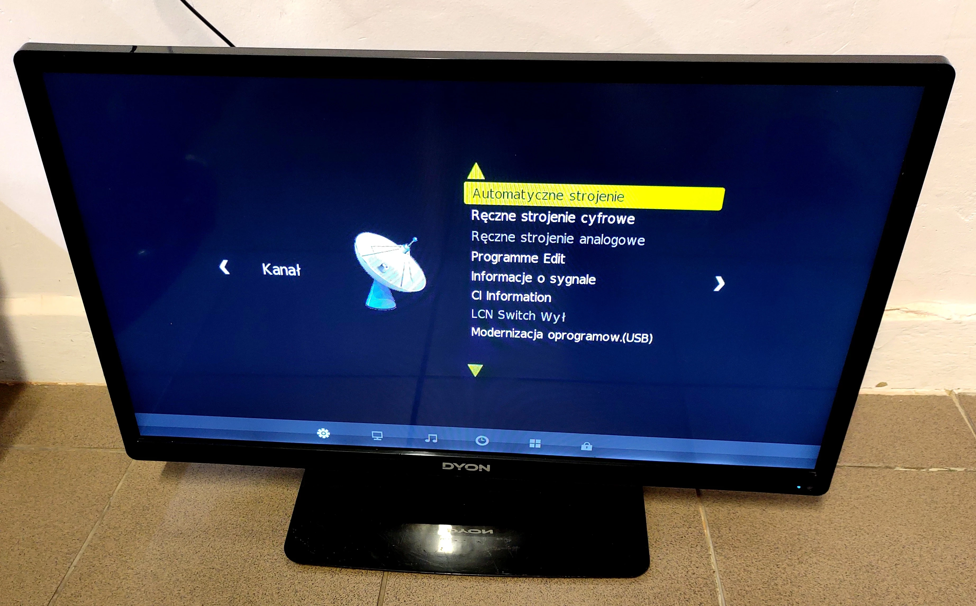 telewizor-dyon-sigma-29brak-pilotauszkodzony-stan-uszkodzony