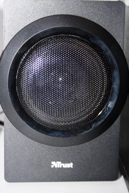 zestaw-glosnikow-21-trust-23696-12-w-czarny-ean-gtin-8713439223637