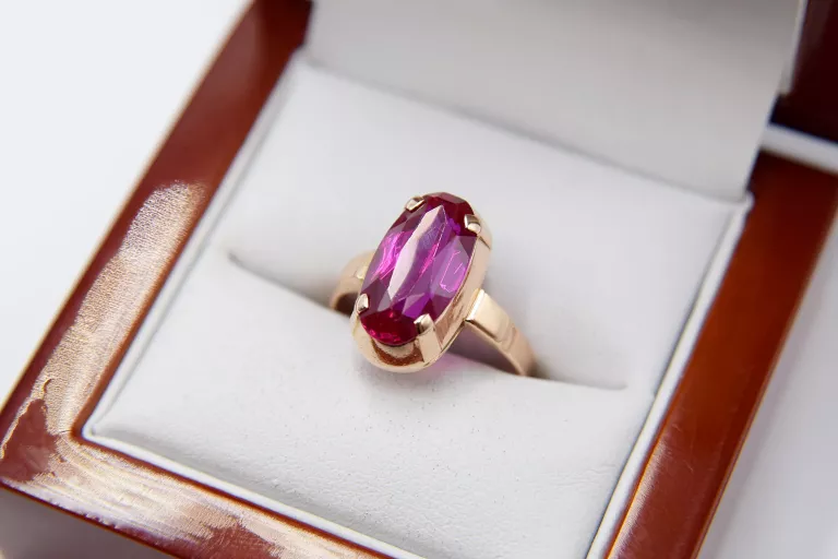 zloty-pierscionek-z-rozowym-oczkiem-585-14k-r-16-marka-inna-marka