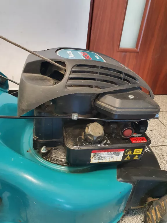 KOSIARKA SPALINOWA MAKITA PLM4120N SILNIK 4-SUWOW