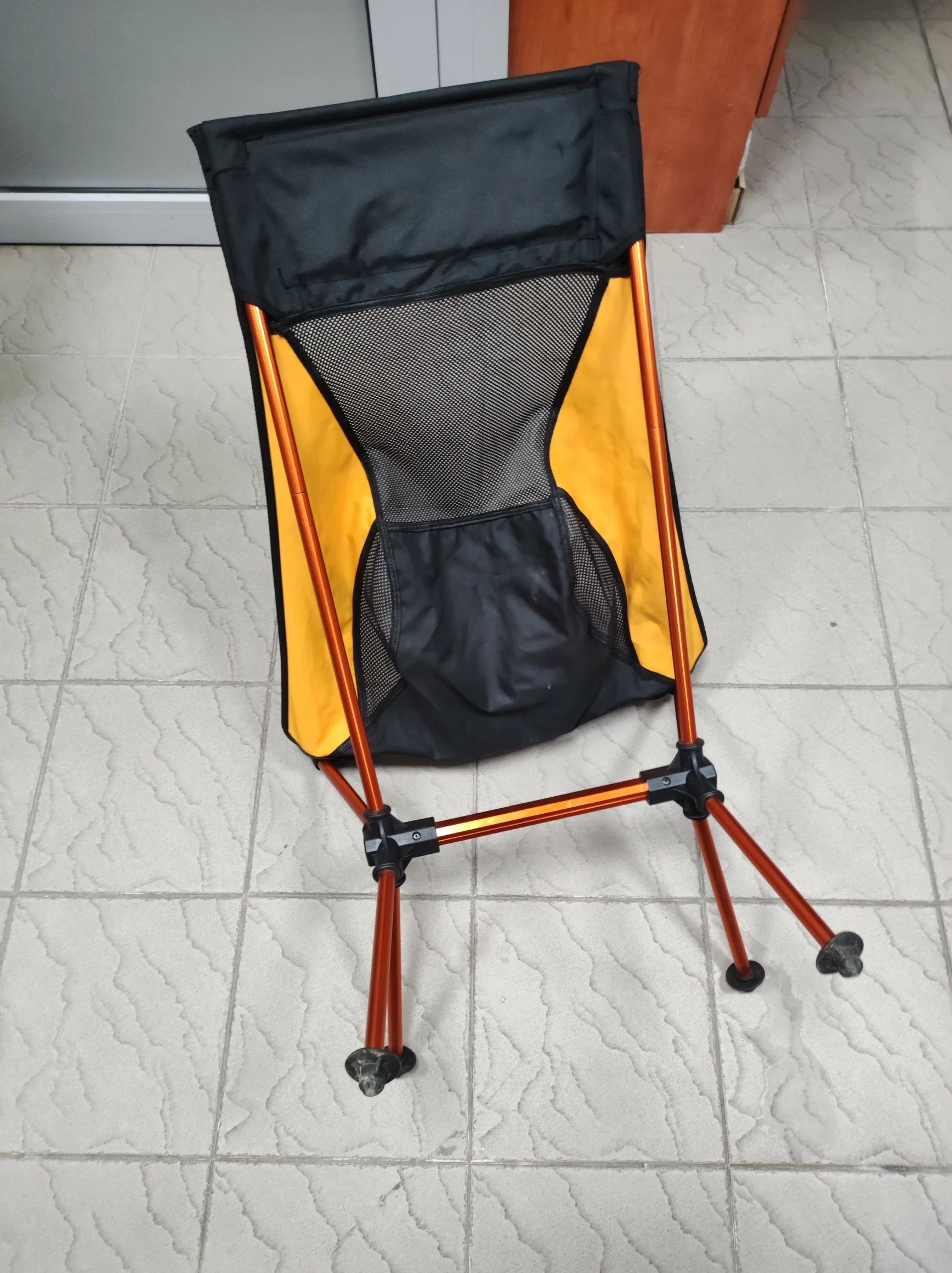 krzeselko-kempingowe-crivit-maksymalne-obciazenie-110