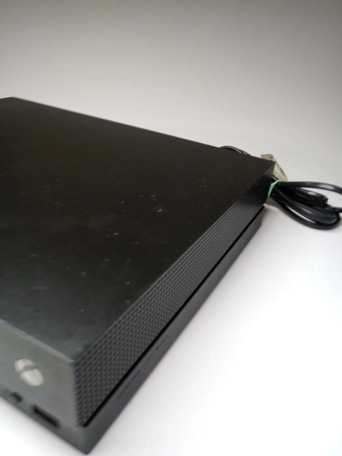 konsola-xbox-one-x-1787-stan-uzywany