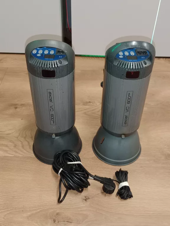 STUDYJNA LAMPA BŁYSKOWA POWERLUX VC-600