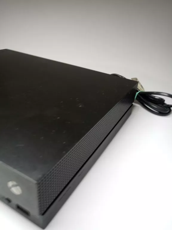 KONSOLA XBOX ONE X 1787