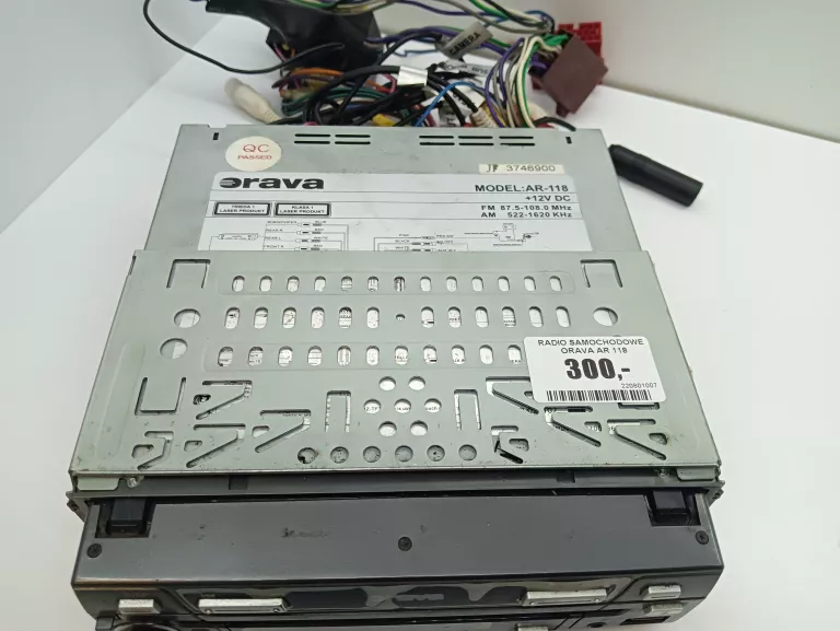 RADIO SAMOCHODOWE ORAVA AR 118