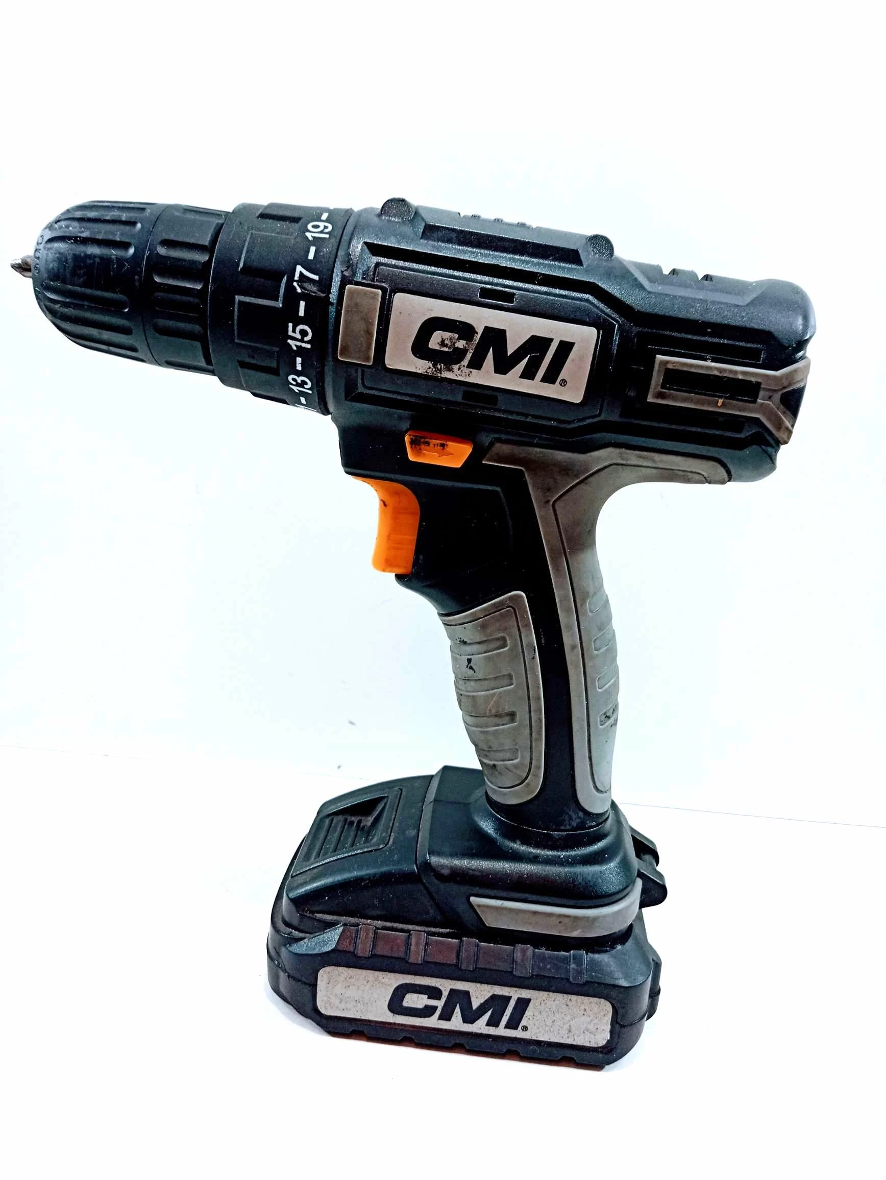 cmi-wiertarko-wkretarka-akumulatorowa-20v-2-x-aku-stan-uzywany