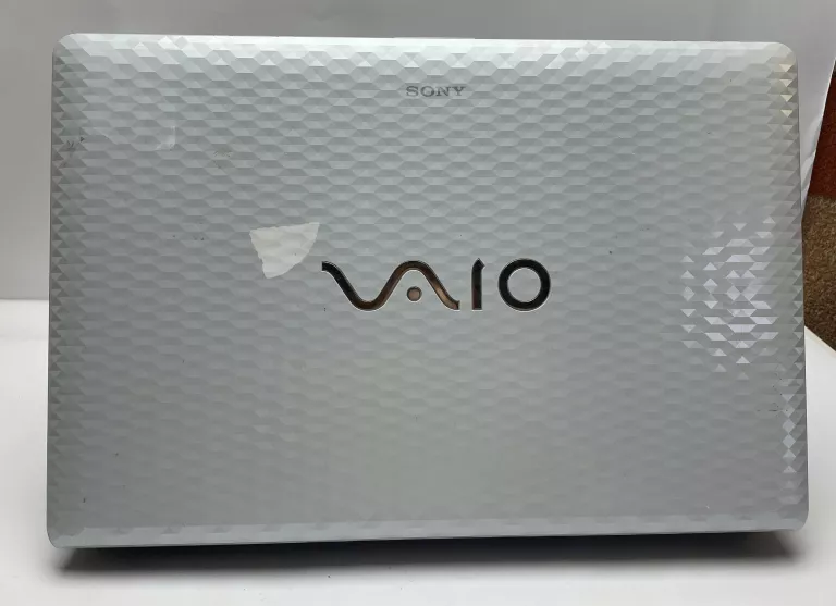 LAPTOP SONY VIVO PCG-71C11M AMD E-350 4GB/1TB