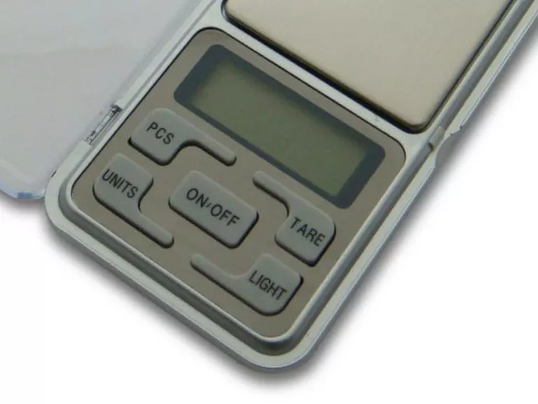 waga-jubilerska-pocet-200g001g-w-003-stan-uzywany