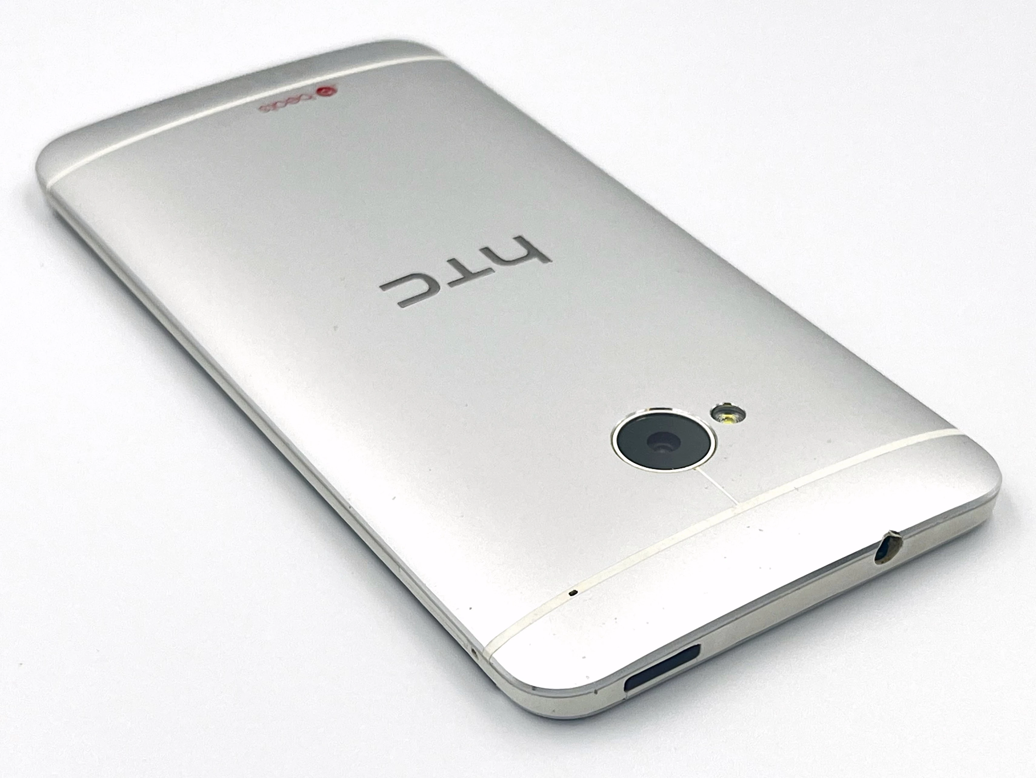 telefon-htc-one-m7-232gb-wbudowana-pamiec-32-gb