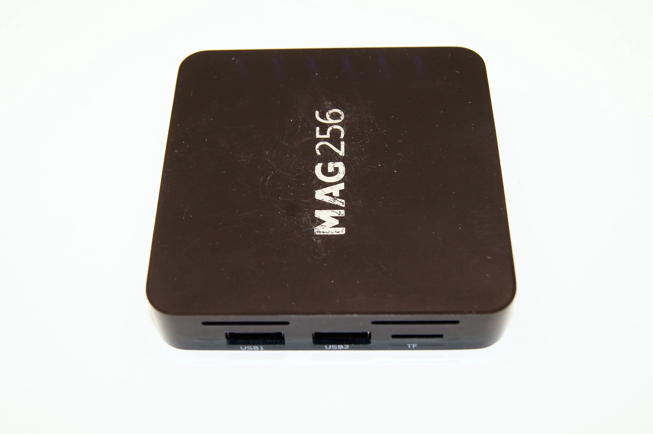 dekoder-tv-box-mag-256-z-pilotem-stan-uzywany