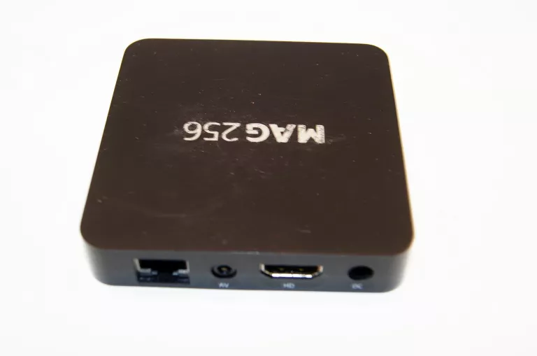 dekoder-tv-box-mag-256-z-pilotem-marka-inna