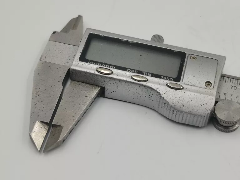SUWMIARKA ELEKTRONICZNA METALOWA YATO YT-7201