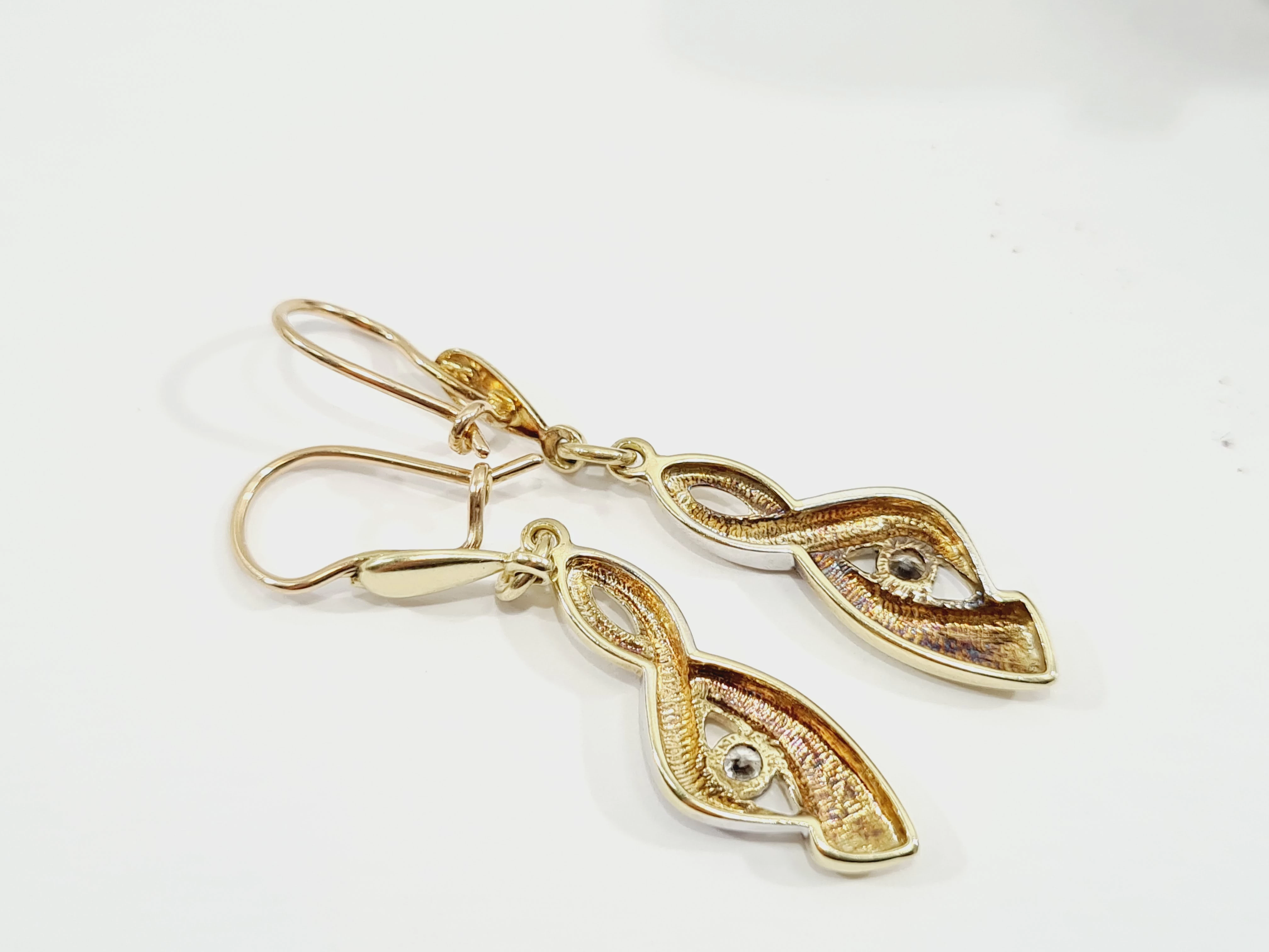 wiszace-zlote-kolczyki-585-rodzaj-klasyczne