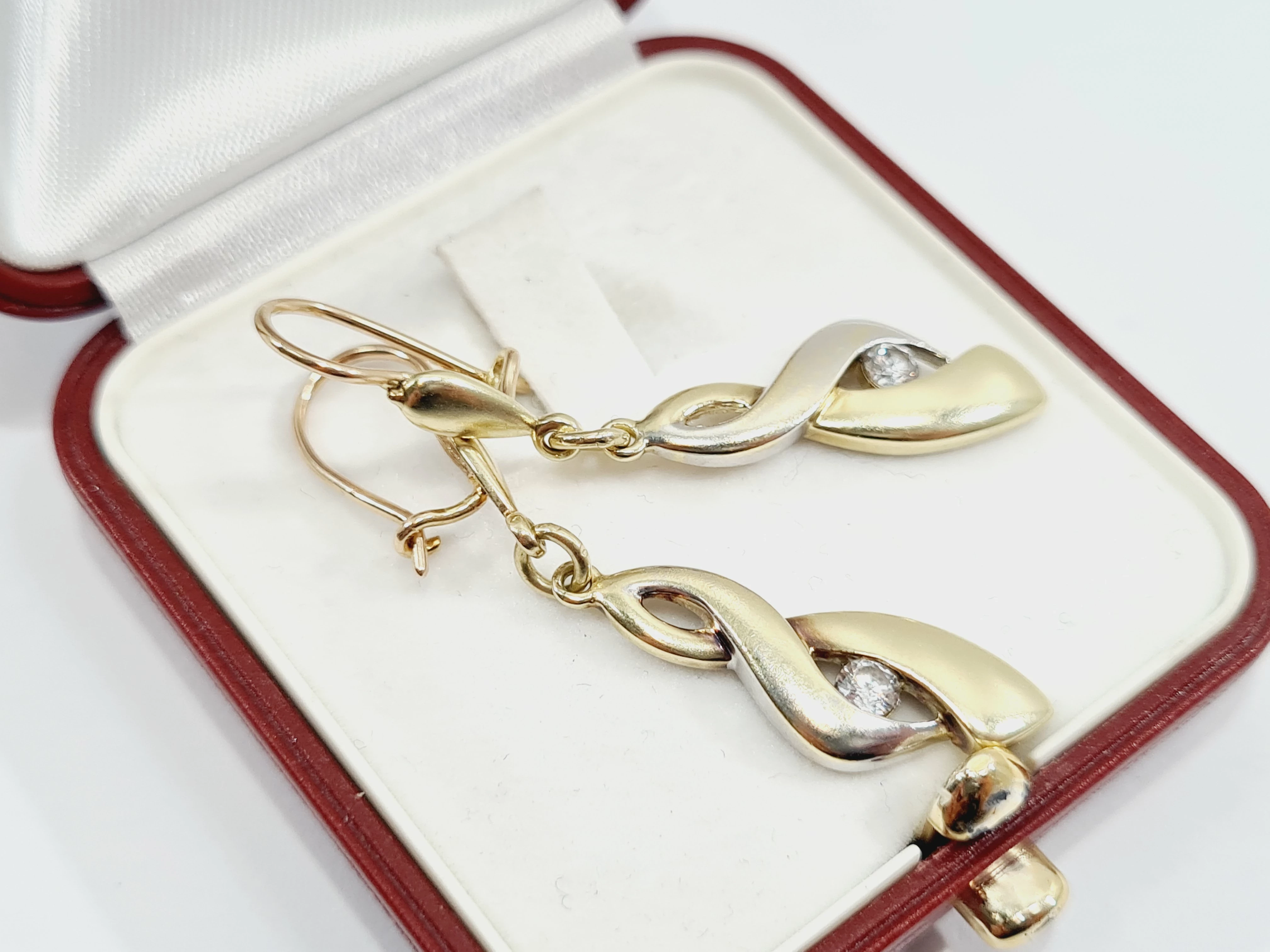 wiszace-zlote-kolczyki-585-marka-ahosa